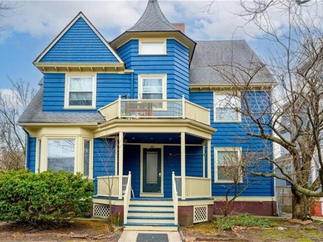 Condo for sale in Elmwood, Providence