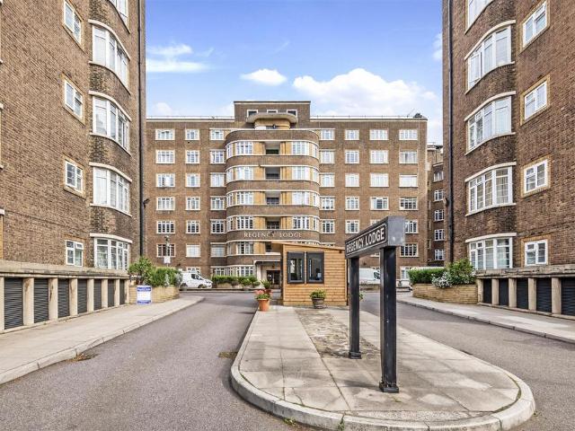 Apartment for rent in Primrose Hill, Greater London