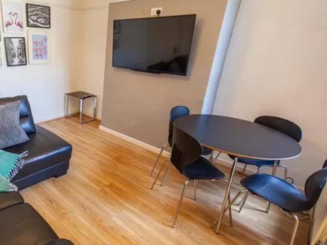 House for rent in Kensington, Calderstones