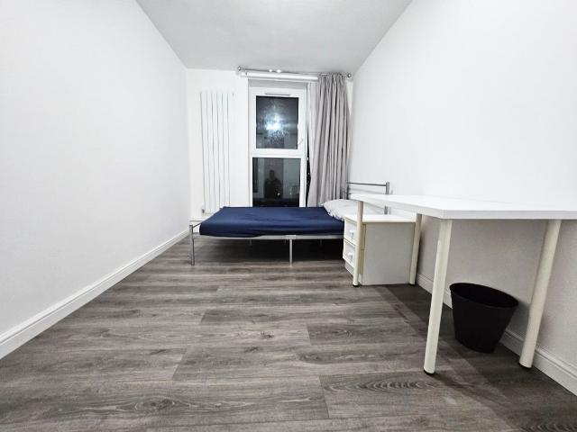Apartment for rent in Belsize Park, Greater London