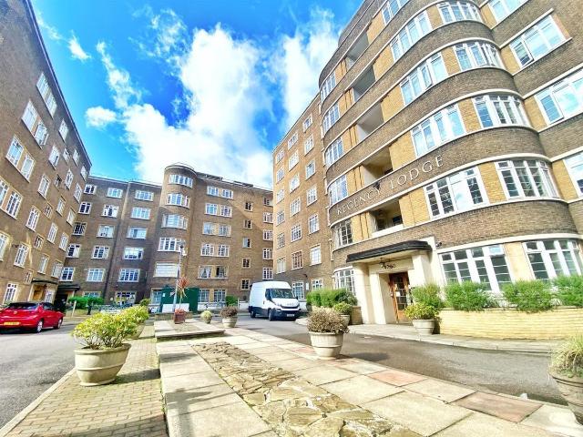 Apartment for rent in Belsize Park, Greater London