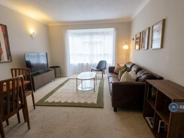Apartment for rent in Royal Borough of Kingston upon Thames, Greater London