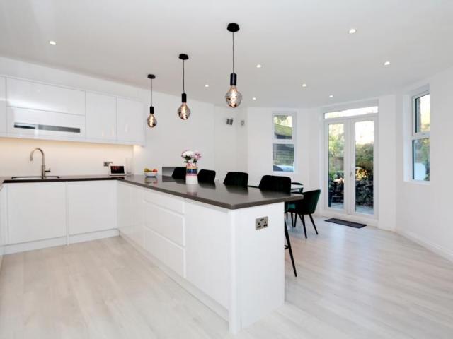Apartment for rent in Surbiton, Greater London