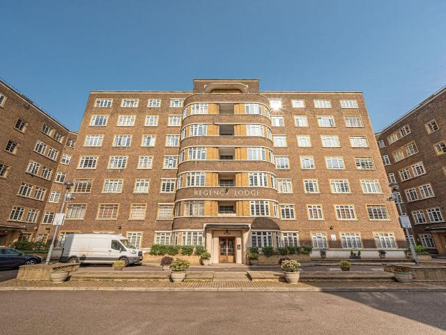 House for rent in Belsize Park, Greater London