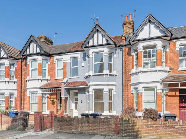 Apartment for rent in London Borough of Ealing, Hanwell