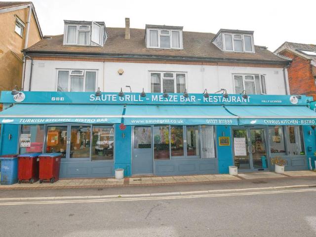 Apartment for rent in St Albans, Five Acres