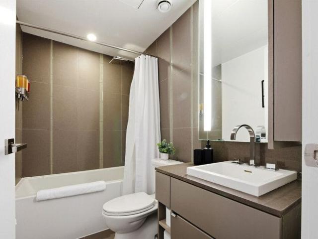 House for rent in Spadina—Fort York, Toronto