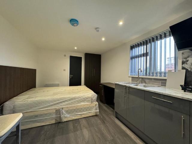 Studio for rent in London Borough of Hounslow, Greater London