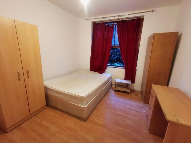 Room for rent in Stepney, Greater London
