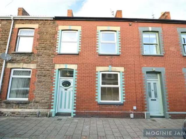 House for sale in Spott