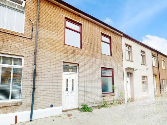 House for rent in Plasnewydd, Falcon Lodge