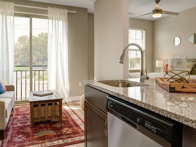 Apartment for rent in Woodland Park Addition, Columbus