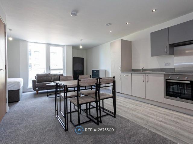 Studio for rent in Blackfriars, Salford