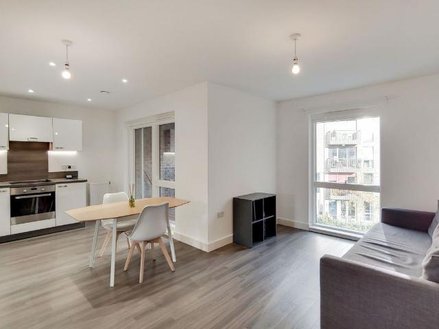 Apartment for rent in London Borough of Lewisham, Ladywell