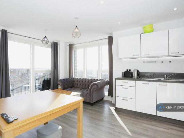 Apartment for rent in London Borough of Lewisham, Ladywell