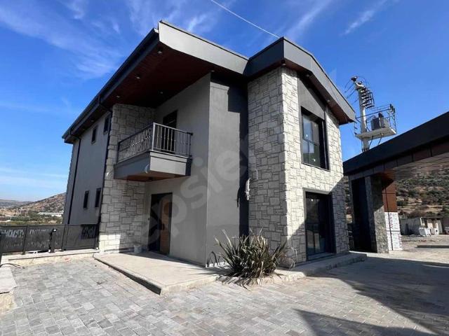 Göktepe Mahallesi, Menemen içerisinde satılık Villa