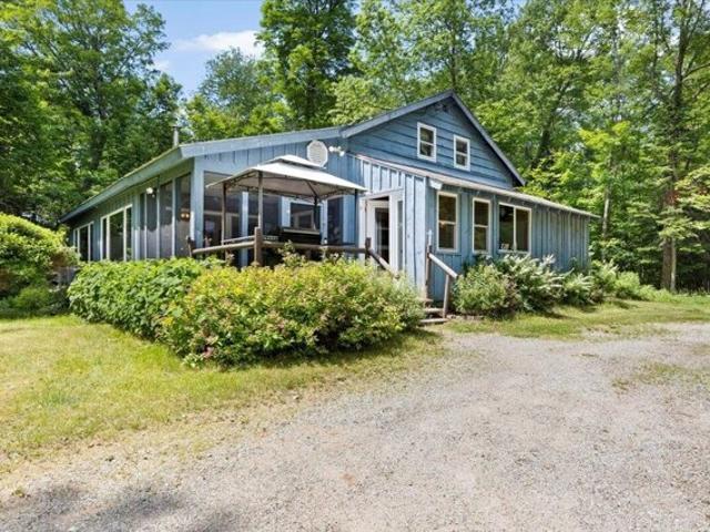 House for sale in Indian Lake