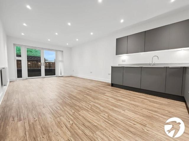Apartment for rent in The Quarry, Greater London