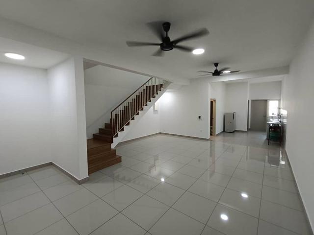 Terraced House for sale in Tanjong Sepat, Selangor