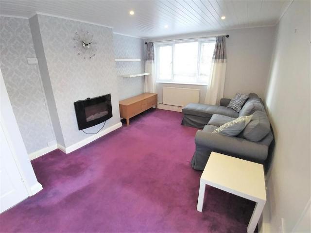 Apartment for rent in Calderstones