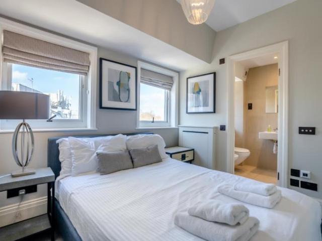 Apartment for rent in St. John's Wood, Greater London