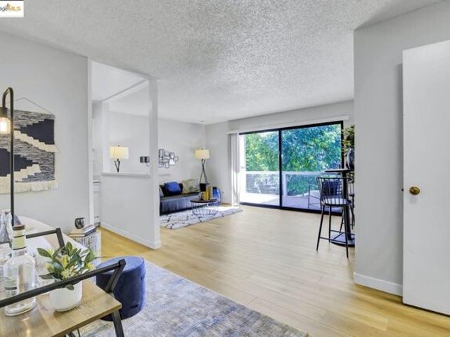 Condo for sale in Emeryville, California