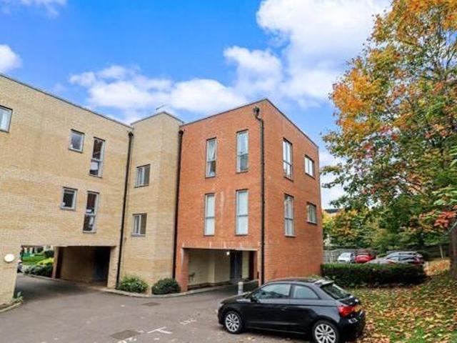 House for sale in Pin Green Industrial Area, Shephall