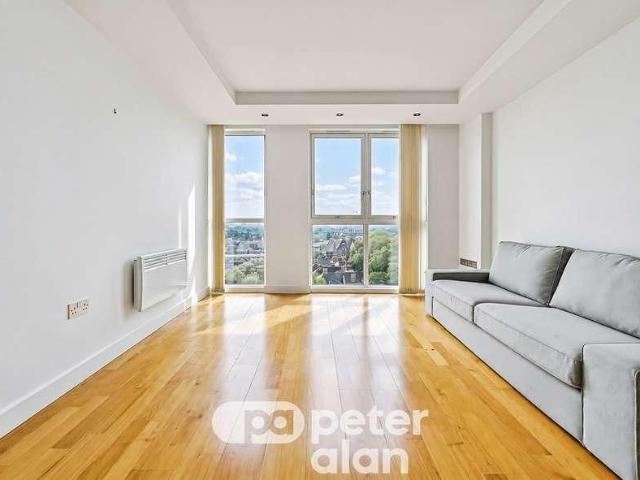 Apartment for rent in Adamsdown, Cardiff