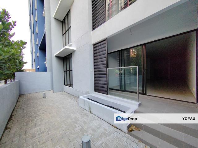 Condominium for sale in Malaka