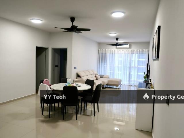 Condominium for sale in Malaka