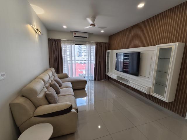 Condominium for rent in Malaka