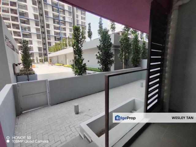 Condominium for sale in Malaka