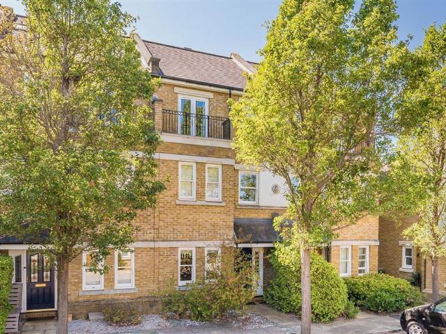 Apartment for rent in London Borough of Richmond upon Thames, Greater London