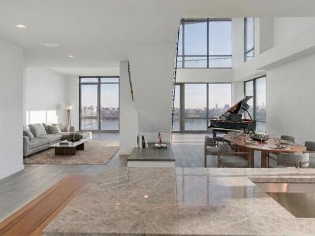 Condo for sale in Edgewater, New Jersey