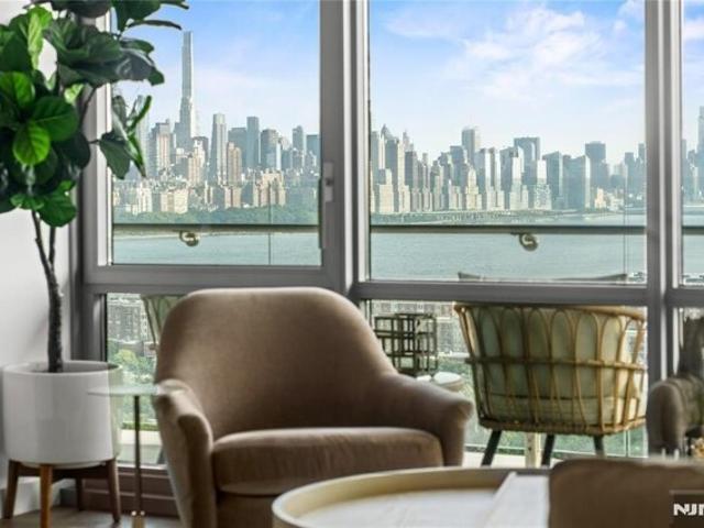 Condo for sale in Cliffside Park