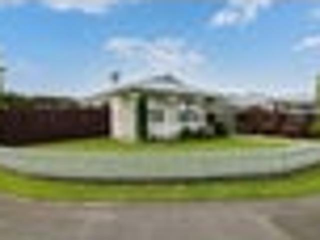 House for sale in Kelvin Grove, Manawatu-Whanganui