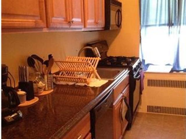 House for rent in Larchmont