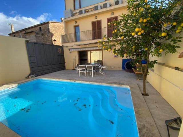 Villa en alquiler en Consell