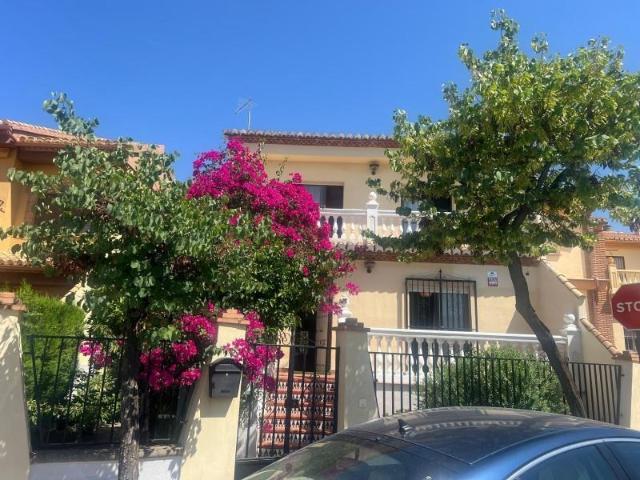 Villa en alquiler en Huétor Vega, Los Almendros