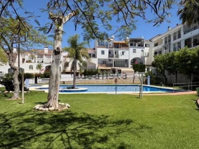 Chalet en alquiler en Haza del Algarrobo, Mijas