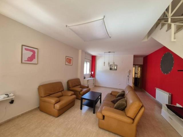 Villa en alquiler en Moncada, Badia