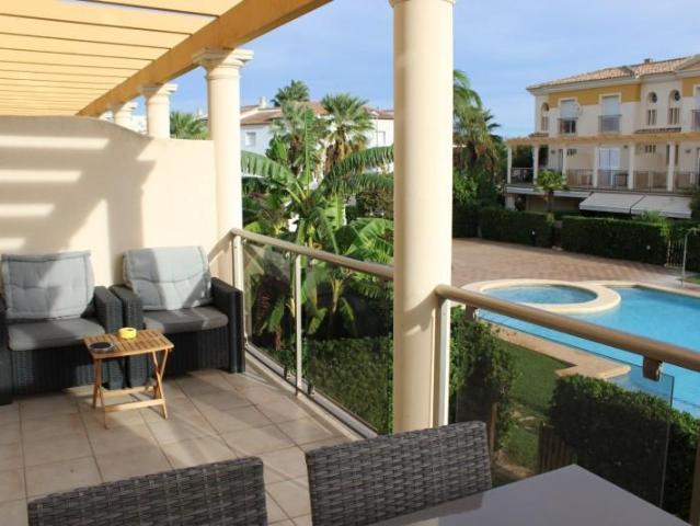 Villa en alquiler en Oliva