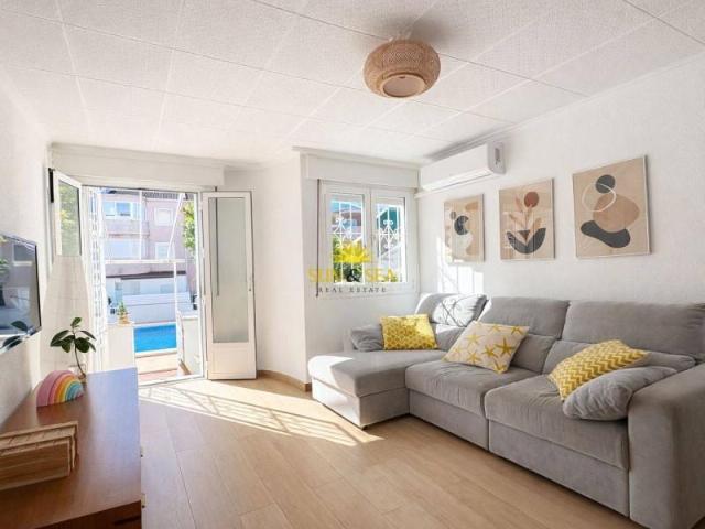 Chalet en alquiler en Mil Palmeras, el Baix Segura / La Vega Baja