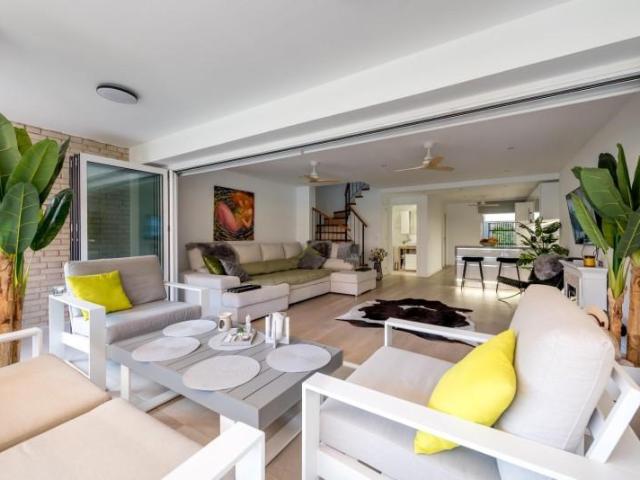 Villa en alquiler en San Juan De Alicante