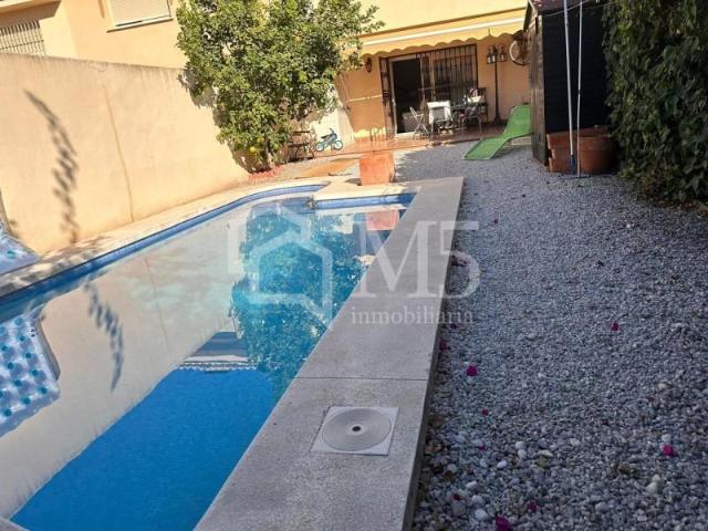 Villa en alquiler en Vélez-málaga