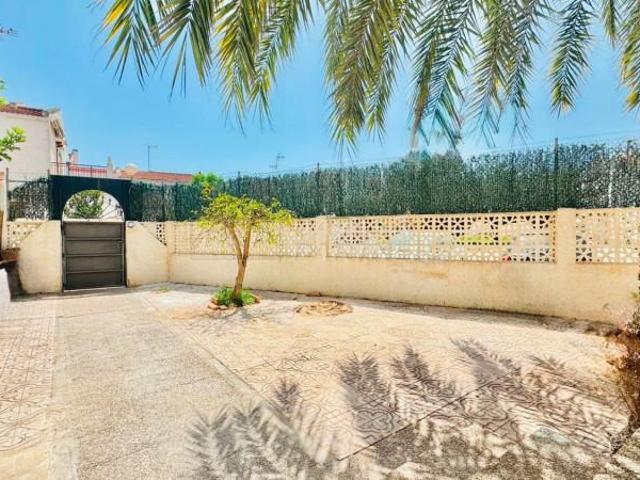 Chalet en alquiler en Torrevieja, Valencia