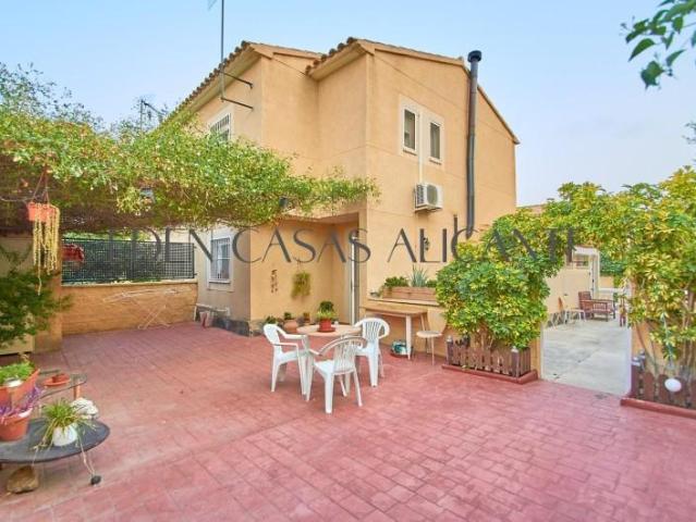 Chalet en venta en l'Alacantí, Valencia