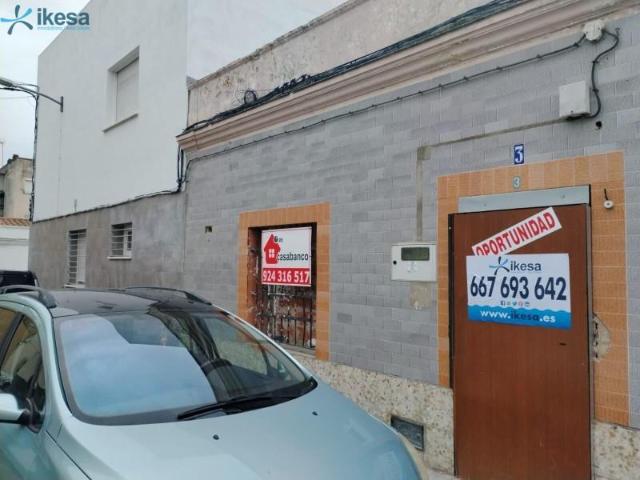 Villa en venta en Badajoz, El Progreso