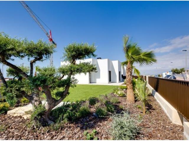 Chalet en venta en Bonalba, l'Alacantí