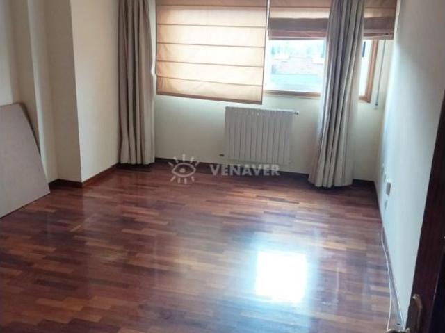 Villa en alquiler en Ourense, O Posío